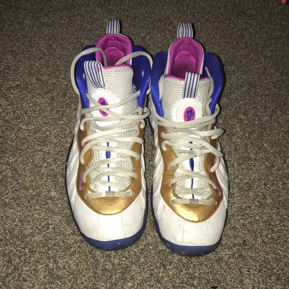 Kids sneakers